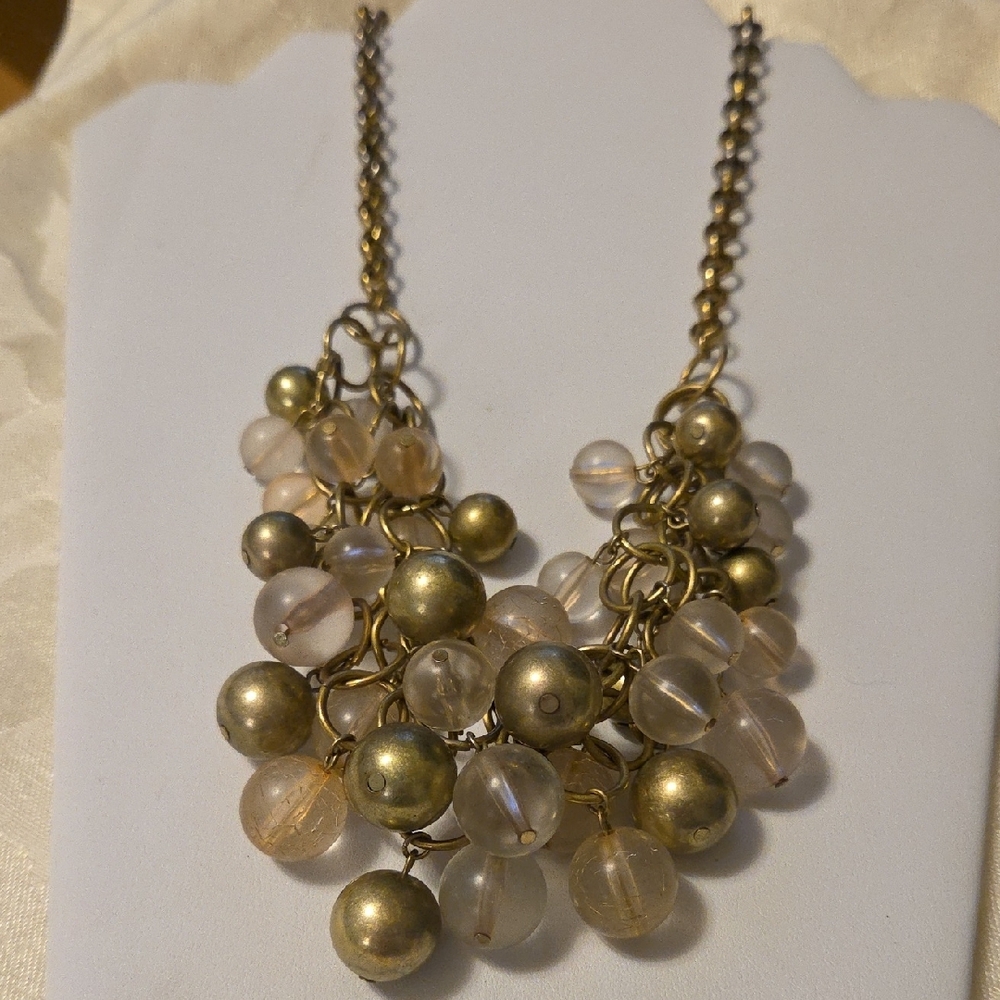 Elegant Gold and Cream Beaded Necklace